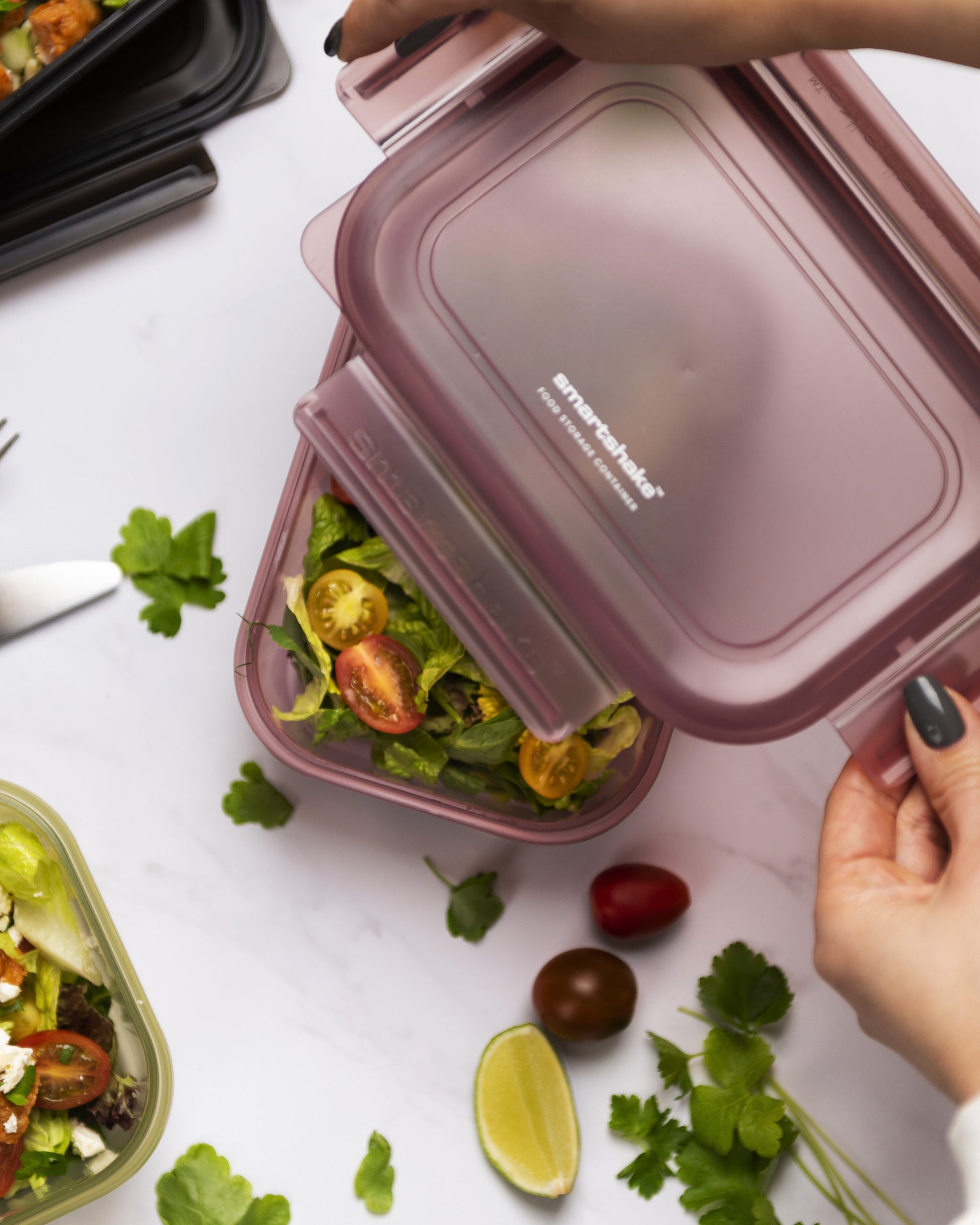 food-storage-container-deep-rose-t7 Smartshake_Food_Storage_Container_Deep_Rose_Lifestyle2.jpg