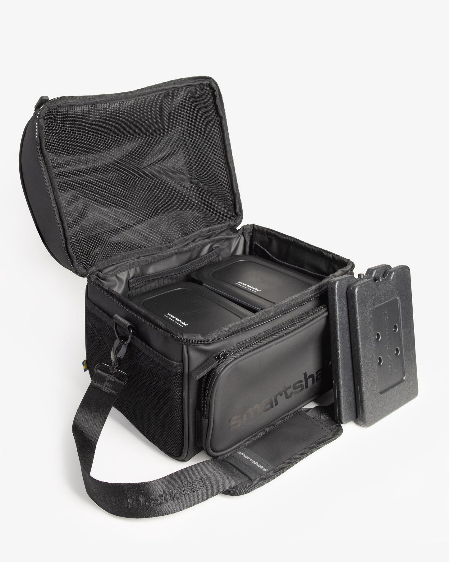 meal-prep-bag-black-with-4-food-containers-and-2-ice-packs-a3 Smartshake_Meal_Prep_Bag_Black_open.jpg