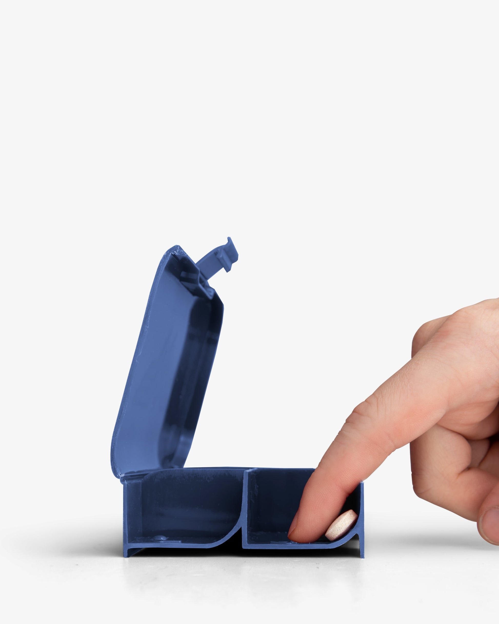 pill-box-organizer-superman-y8 Smartshake_PillBox_Organizer_Superman_curved_pillbox.jpg